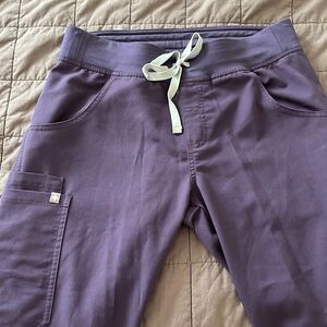 Figs small pants. No defects. No pet home. Kade cargo pants.purple shadow.
